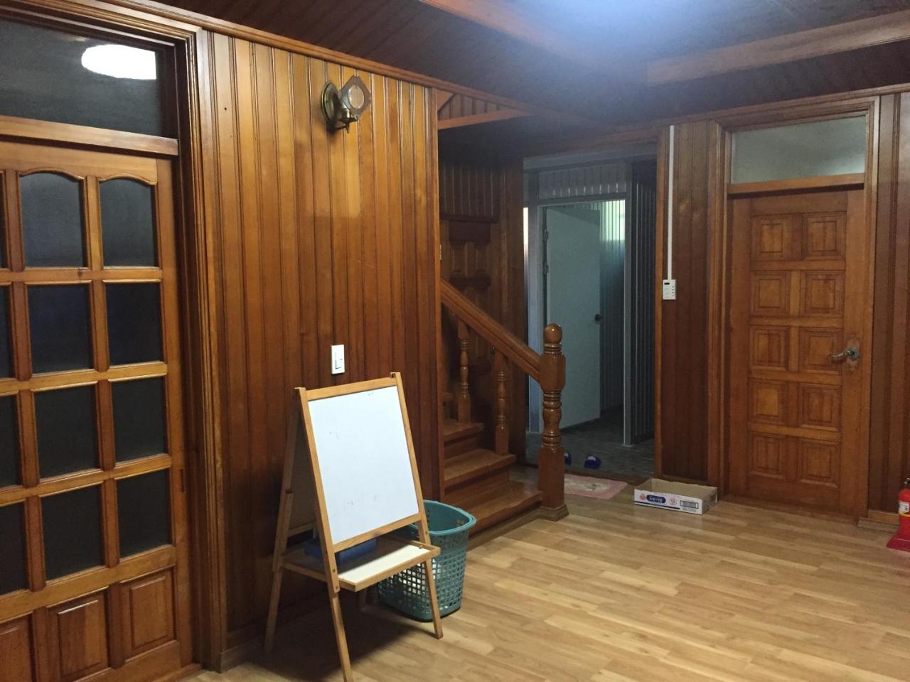 Jeju Guesthouse מראה חיצוני תמונה
